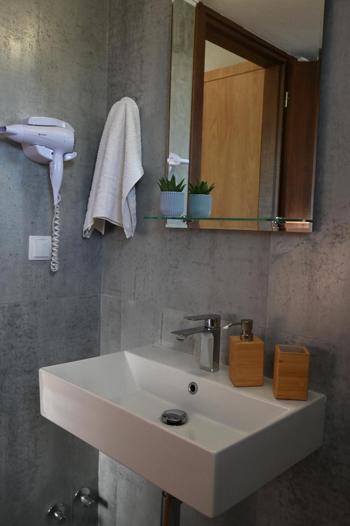 Maria Rooms To Let Ouranoupoli Exterior foto