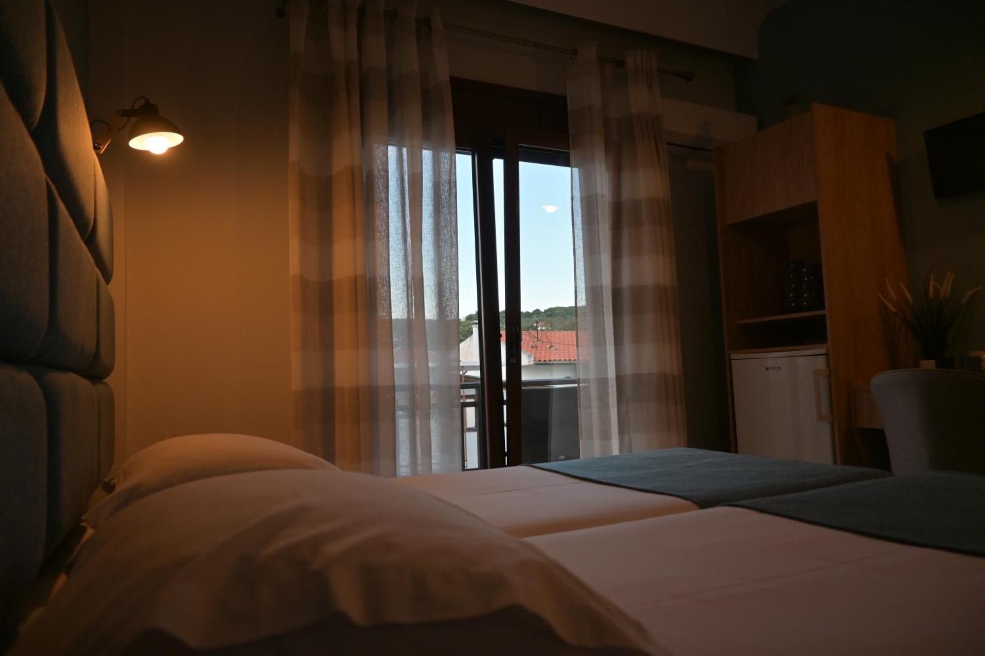 Maria Rooms To Let Ouranoupoli Exterior foto