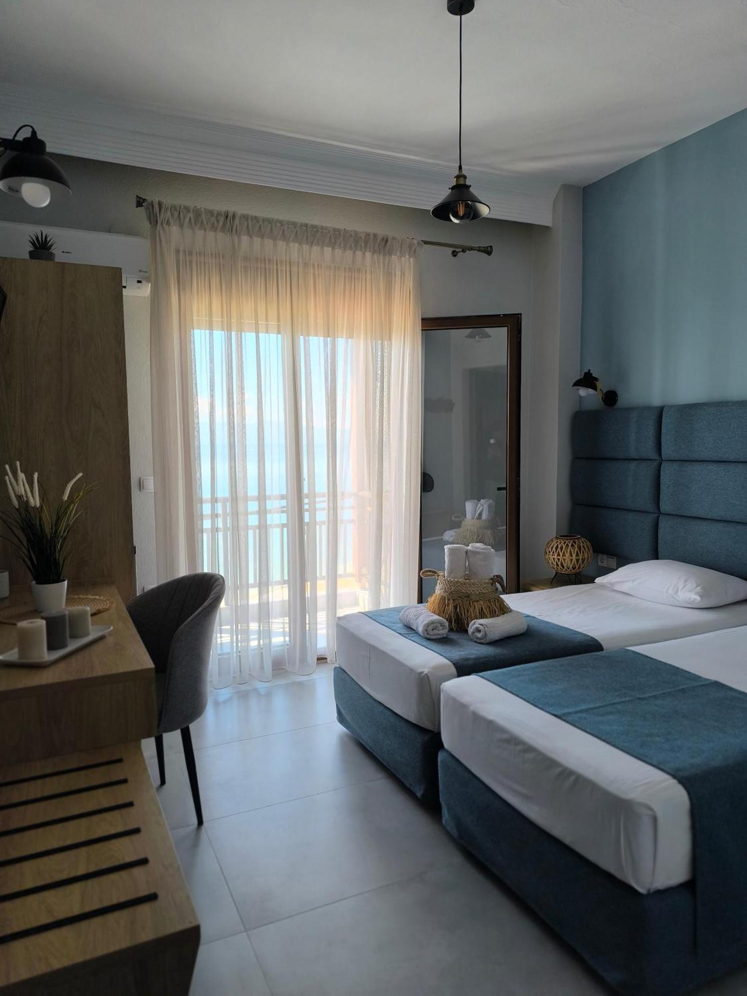 Maria Rooms To Let Ouranoupoli Exterior foto